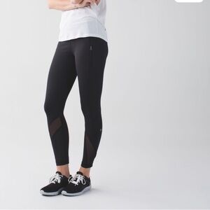 Lululemon Black Inspire Tight II Cropped Zipper Pockets Mesh Panel Leggings 6
